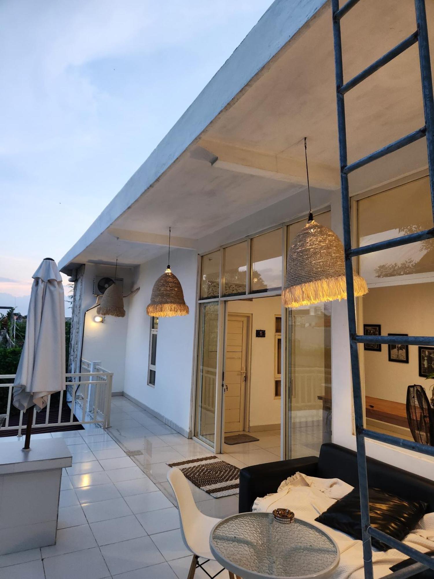 Capricorn Villa 塞米亚克 外观 照片