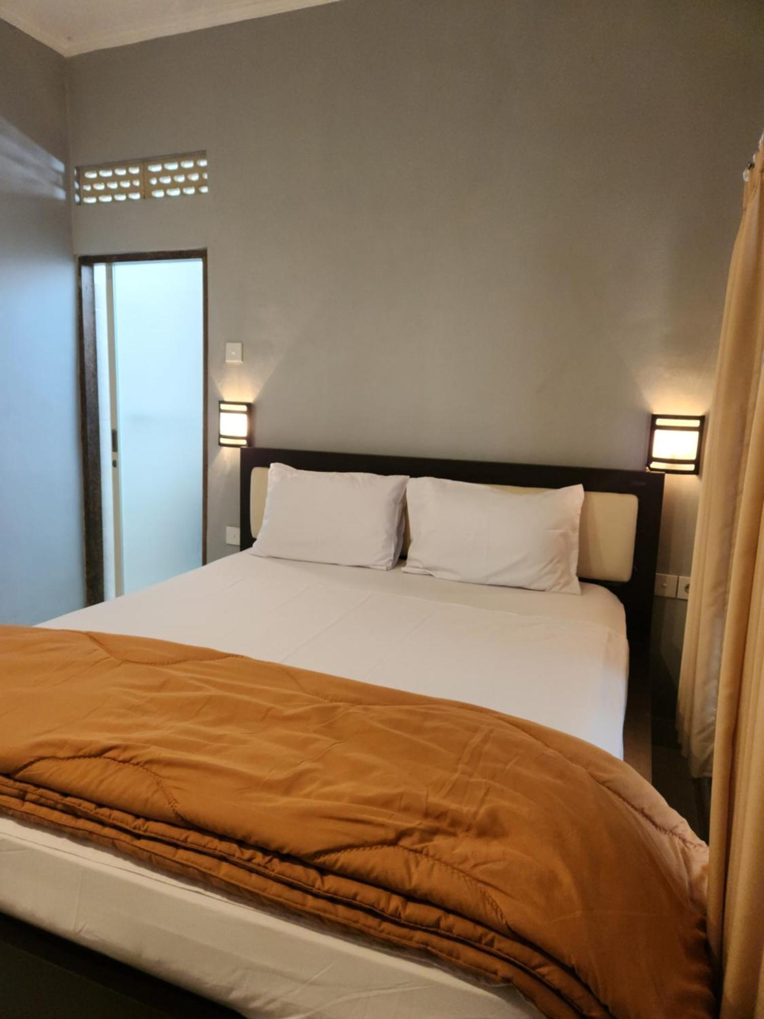 Capricorn Villa 塞米亚克 外观 照片